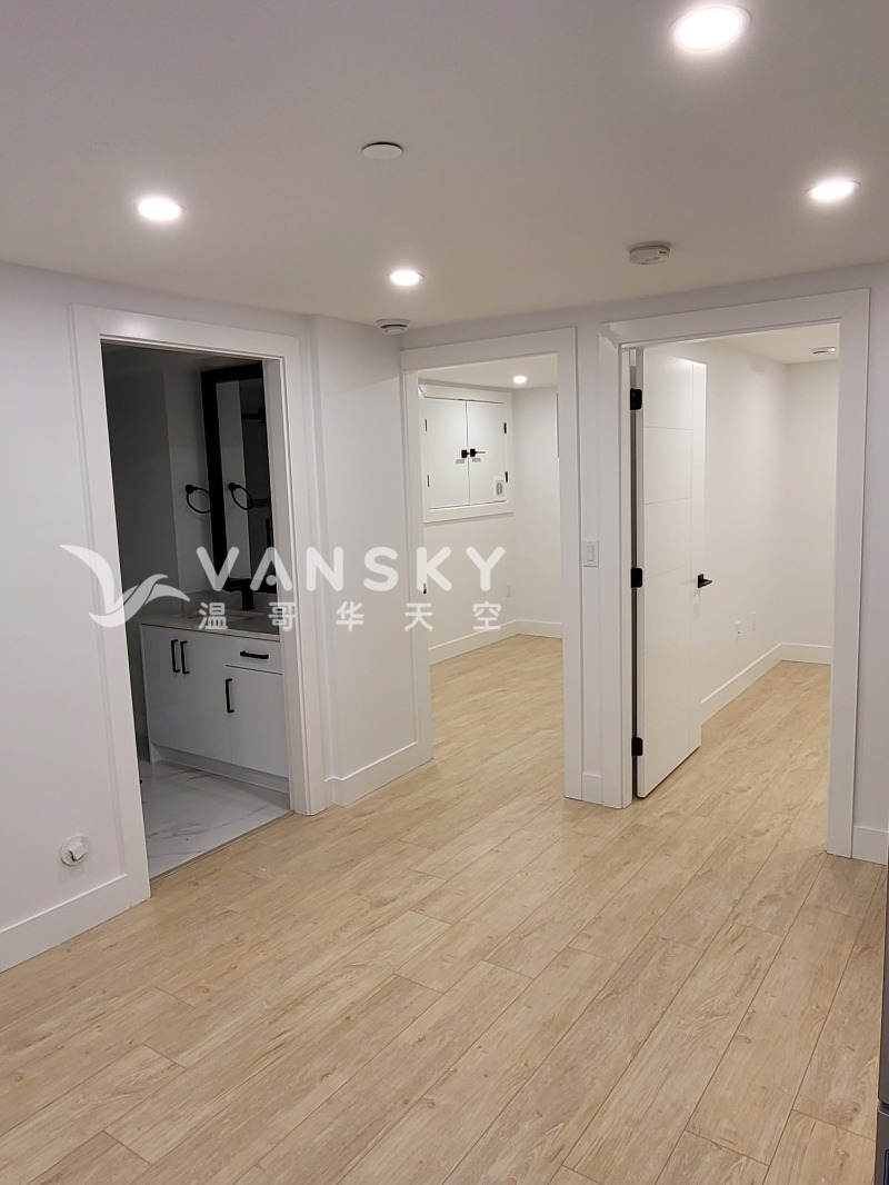 250413130122_living 1.jpg